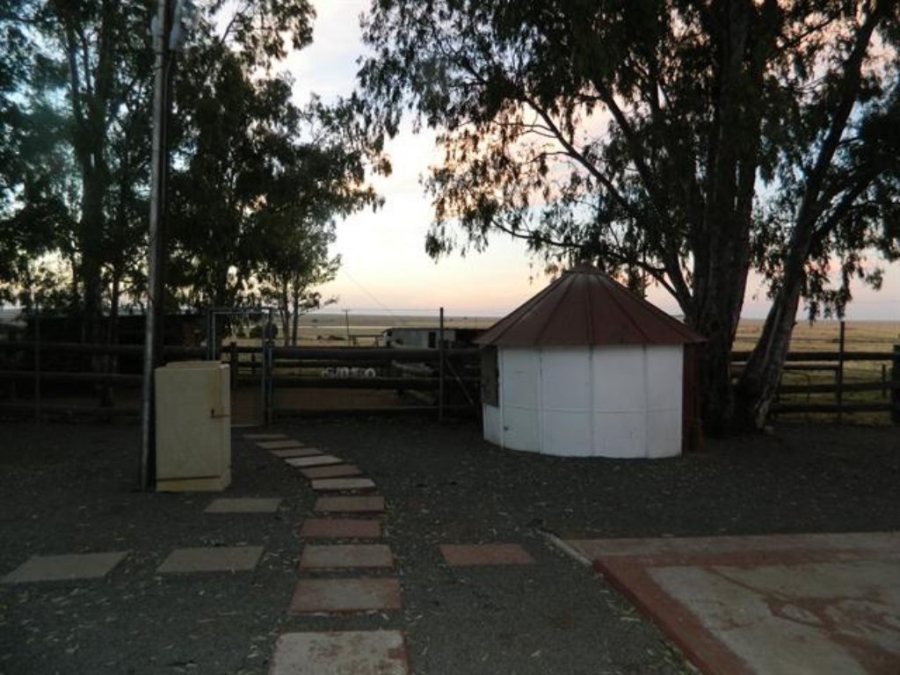 4 Bedroom Property for Sale in Bloemfontein Rural Free State